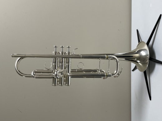 Yamaha YTR8335S Xeno Professional Trumpet